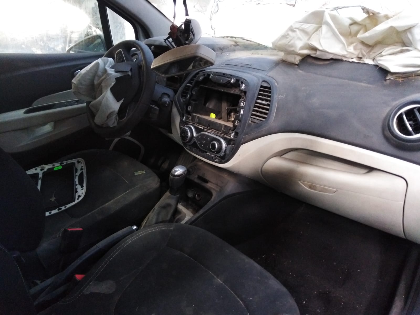 MAZA Renault CAPTUR 2016 USADO